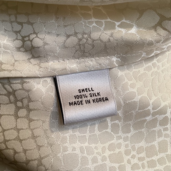 NWT Talbots Silk Blouse Button Up Cream Snake Skin Print - Picture 10 of 12